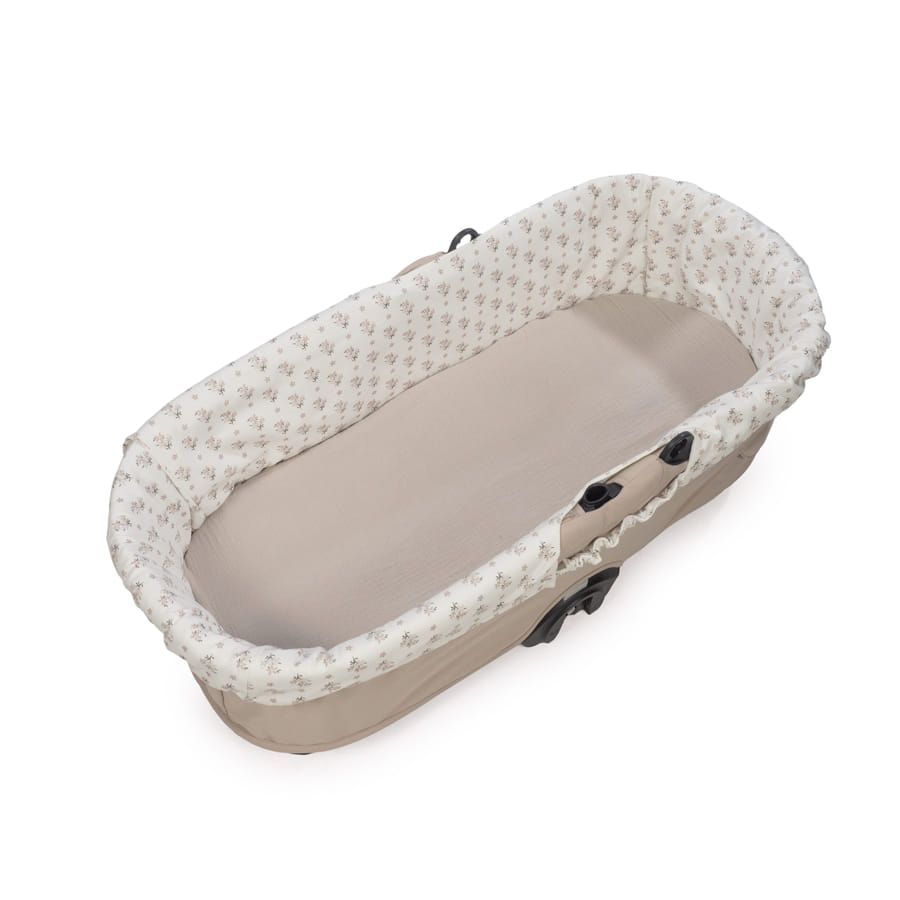 Cubre capazo con gomas y bajera ajustable Botton Walking Mum