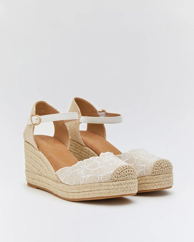 Cuña De Esparto Con Bordado Floral Blanco