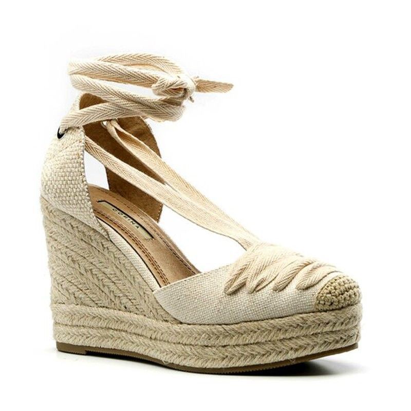 Cuña Valenciana Beige marca Corina REF M2301