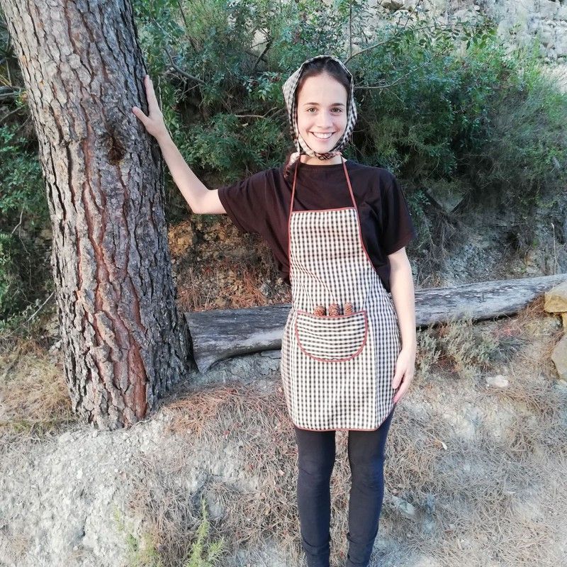 Delantal castañera o disfraz castañera para adulto con pañuelo a juego incluído