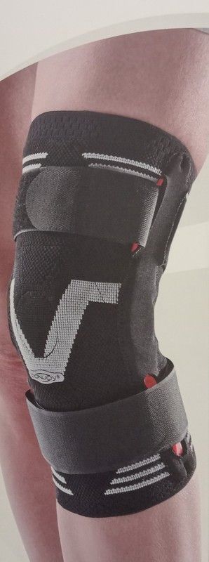 Donjoy Stabilax Rodillera Elastica Articulada Con Estabilizador Rotuliano