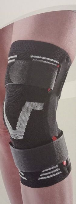 Donjoy Stabilax Rodillera Elastica Articulada Con Estabilizador Rotuliano