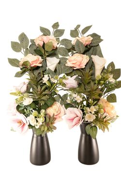 Elegante ramo de cementerio con Magnolias