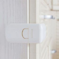 Elementos de seguridad infantil ARREGUI. Cierre Cajones Esquinero