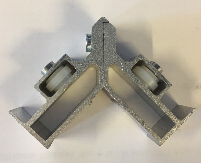 Escuadra pivotes hoja puerta