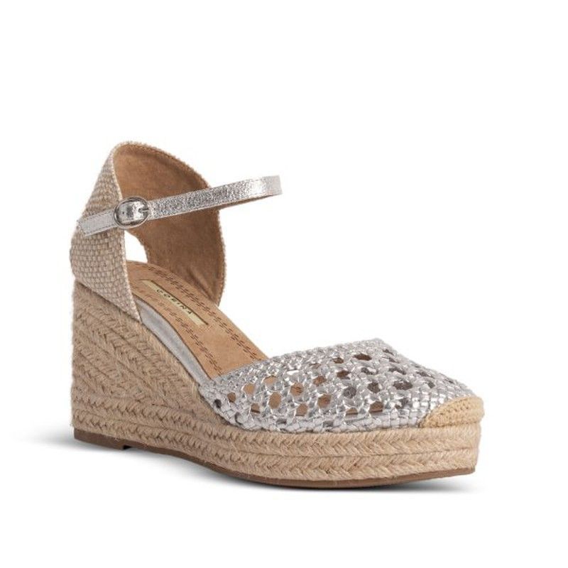 Esparteña Con Cuña Cerrada Plata marca Corina REF. M3367