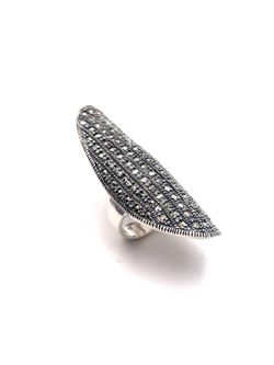 Espectacular Anillo Elegant de plata de ley Suttle