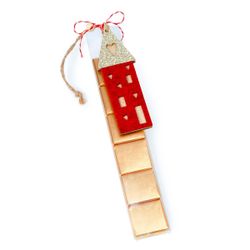 Estuche 6 napolitanas colgante casa roja y lamé madera