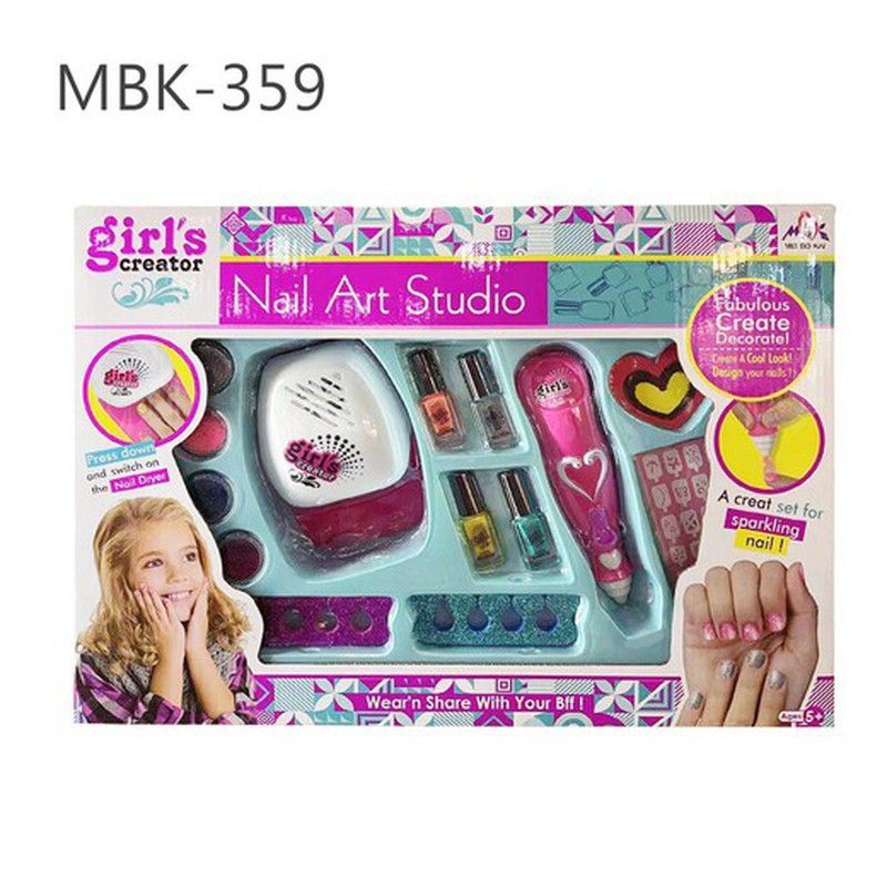 Estudio Manicura Con Aplicador