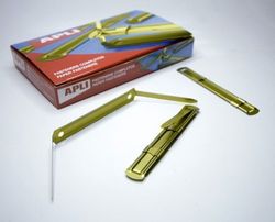 Fastener metálicos dorados. Caja de 100 unidades