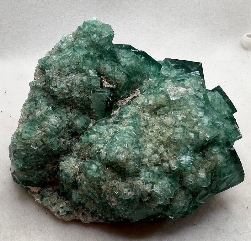 Fluorita verde cristales en drusa