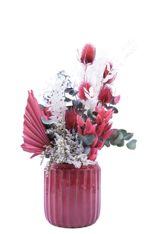 Fucsia salvaje: Eucalipto, palma seca y flores en tonos fucsia y blanco