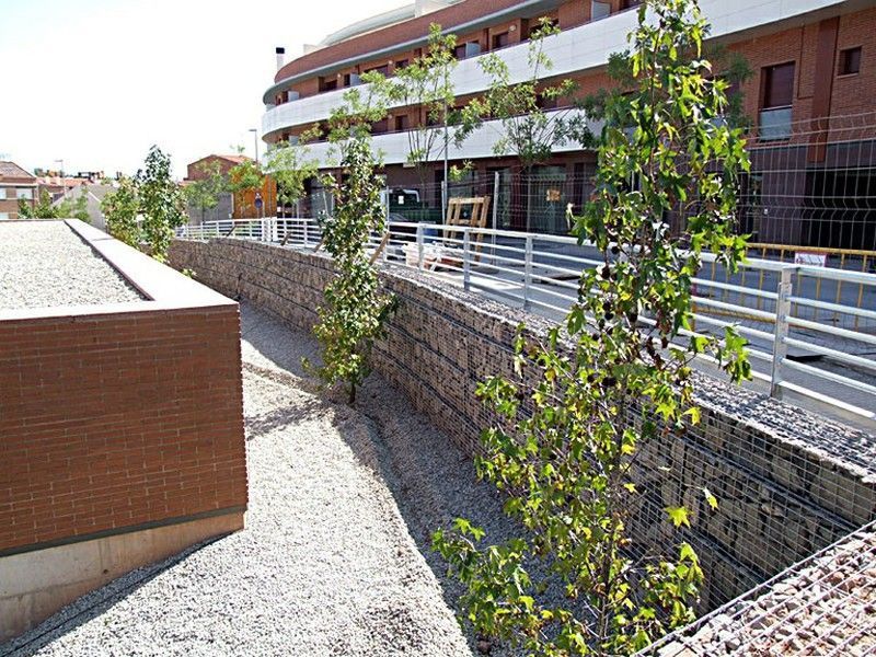 Gavión de jardín decorativo