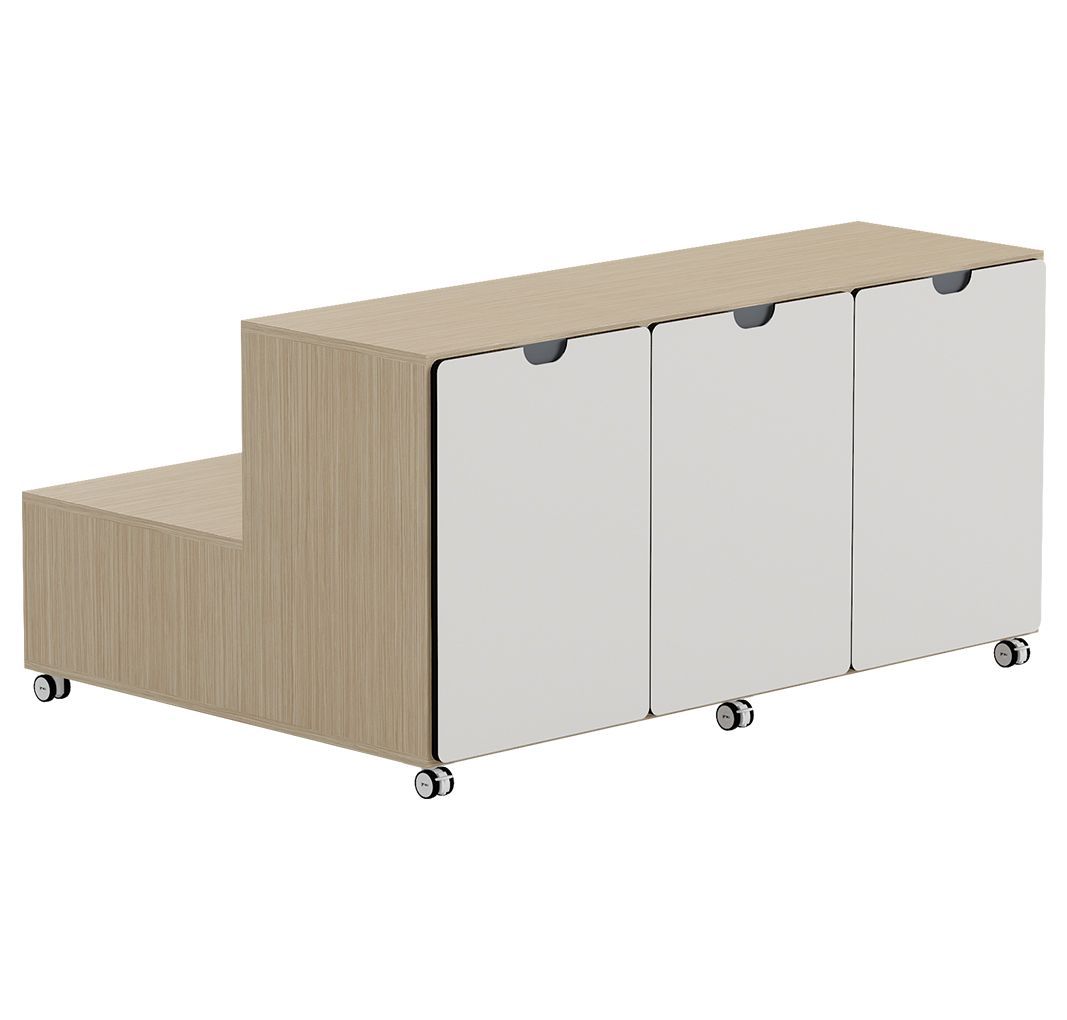 Gradas AGORA VERSA con puertas