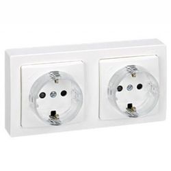 Grupo dos  2P+toma tierra lateral Simon 73 LOFT blanco de SIMON 73433-50