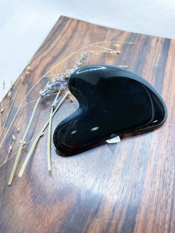 Gua Sha "corazón" de Obsidiana