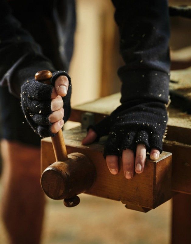 Guantes con corte en los dedos