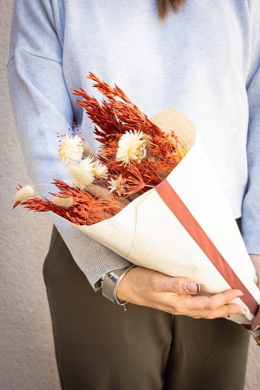 Impactante bouquet variado de flores secas Moulin Rouge