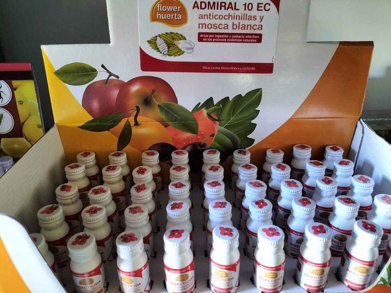 Insecticida de contacto para cochinillas y mosca blanca