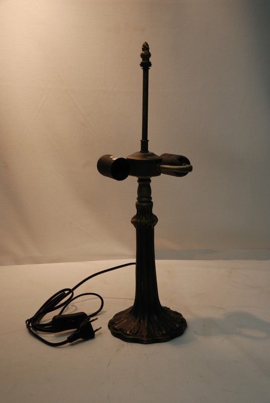 Instalación sobremesa árbol 2 luces E27 para pantalla diámetro 30cm