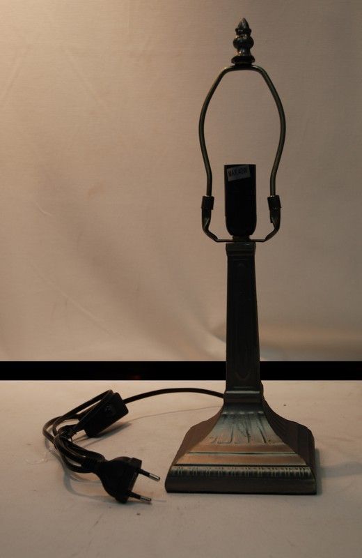 Instalación sobremesa con base cuadrada 1 luz para pantalla diámetro 20cm