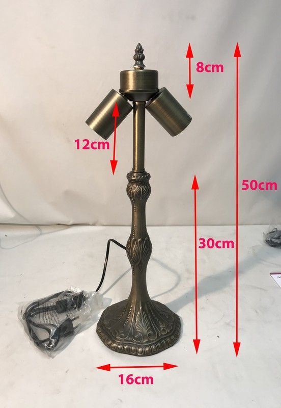 Instalación sobremesa mediano forma redondeada 2 luces para pantalla diámetro 30cm