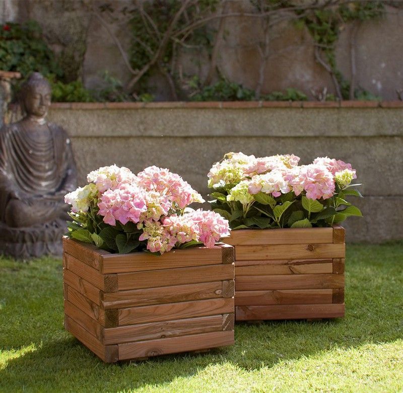 Jardinera de madera cuadrada 40x40x30 cms de nortene