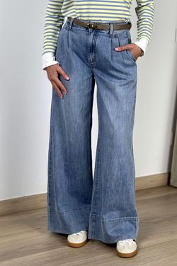 Jeans wide leg pinzas azul delavado