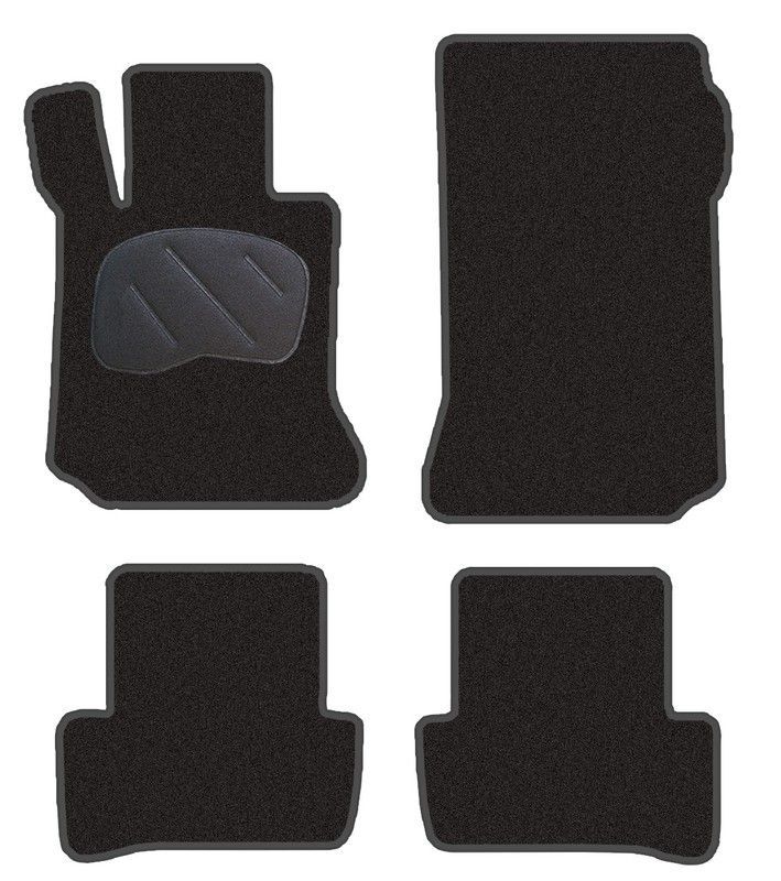 JGO. ALFOMBRAS DIAMOND NEGRA MOD. MERCEDES CLASE C CARR. 204 (07-) con