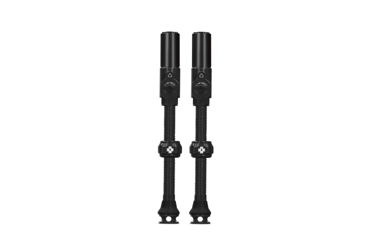 🚴‍♂️ Juego de Válvulas Muc-Off Big Bore Hybrid Tubeless XL 60mm ⚙️ Aluminio Negro | Máxima Compatibilidad y Flujo de Aire 🔧