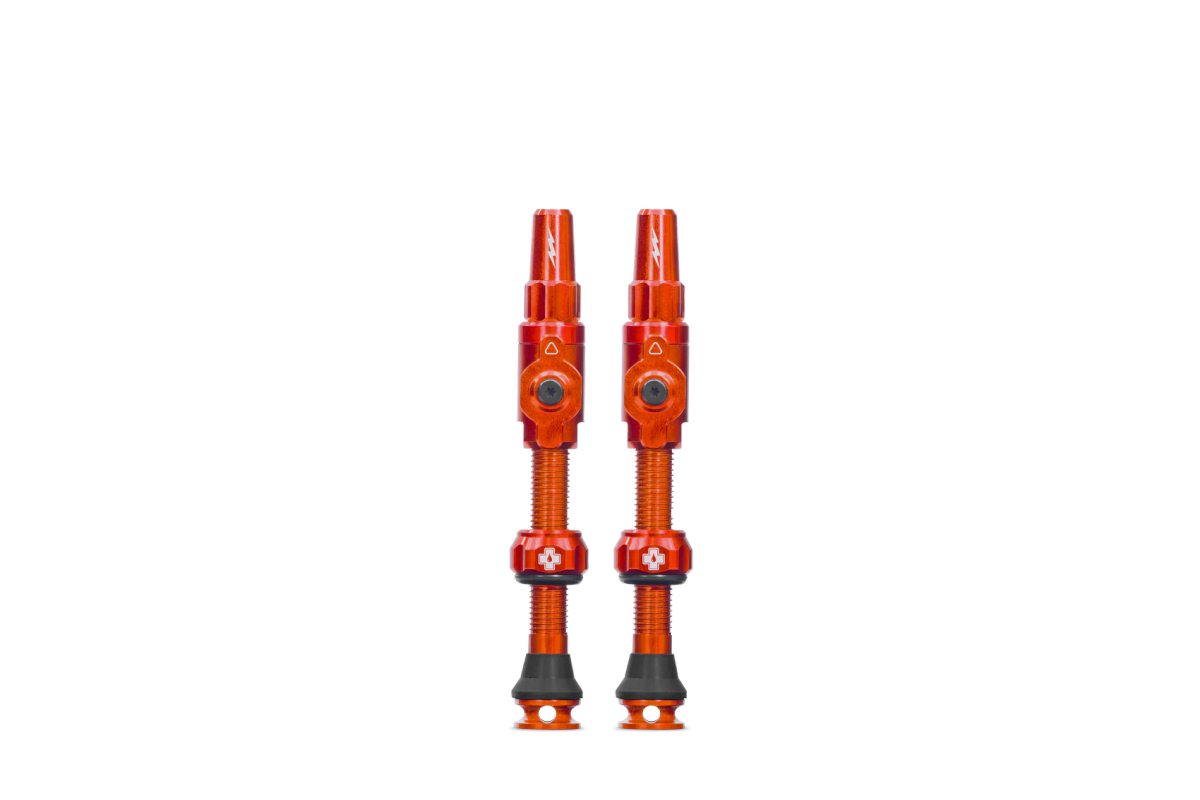 Juego de Válvulas Tubeless Muc-Off Big Bore Lite 45 mm Naranja 🚴‍♂️⚙️ | Ligereza y Flujo Rápido 🔥