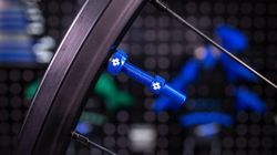 Juego Valvulas Muc-Off Tubeless 80mm Aluminio Azul