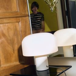 Lámpara Bellhop Glass T de sobremesa Blanco