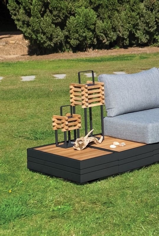 Lámpara Bloc solar y de LED de suelo de la marca IE3