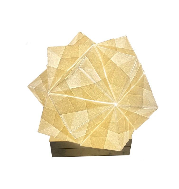 Lámpara de mesa SONOBE color blanco en apergaminado