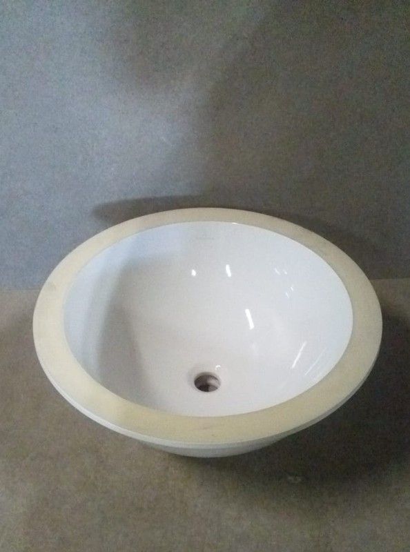 Lavabo de bajo encimera, loop&friends de Villeroy Boch OBS349