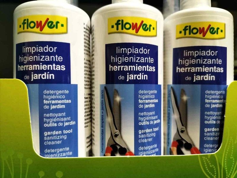 Limpiador desinfectante para herramientas de jardín