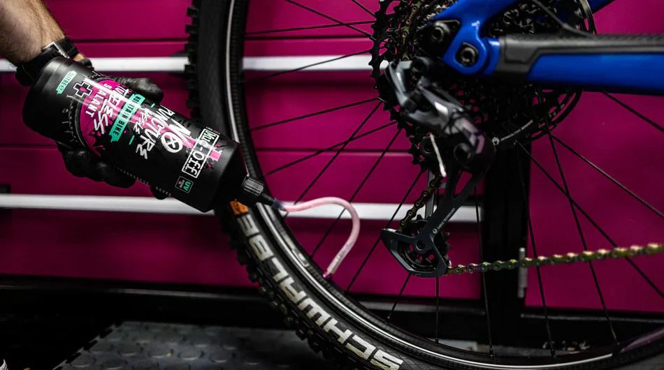 Líquido Sellante Muc-Off Tubeless MTB 80 ml 🛡️ Antipinchazos Efectivo ✅ Máxima Protección
