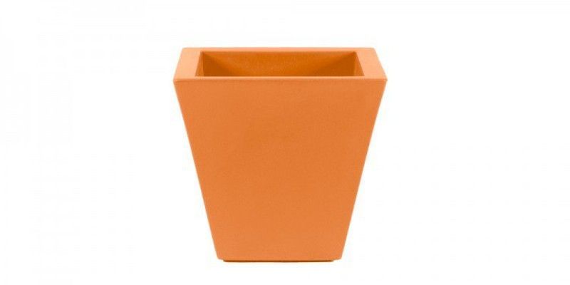 Maceta modelo Clavel 30x30x38cms Terracota