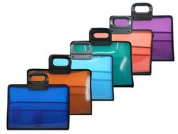 Maletín A3 con asas y cremallera y con Bolsillos Interiores. 6 colores