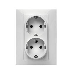 Mecanismo de empotrar FAMATEL Habitat 15. Doble Enchufe Habitat 15 16A-250V Blanco