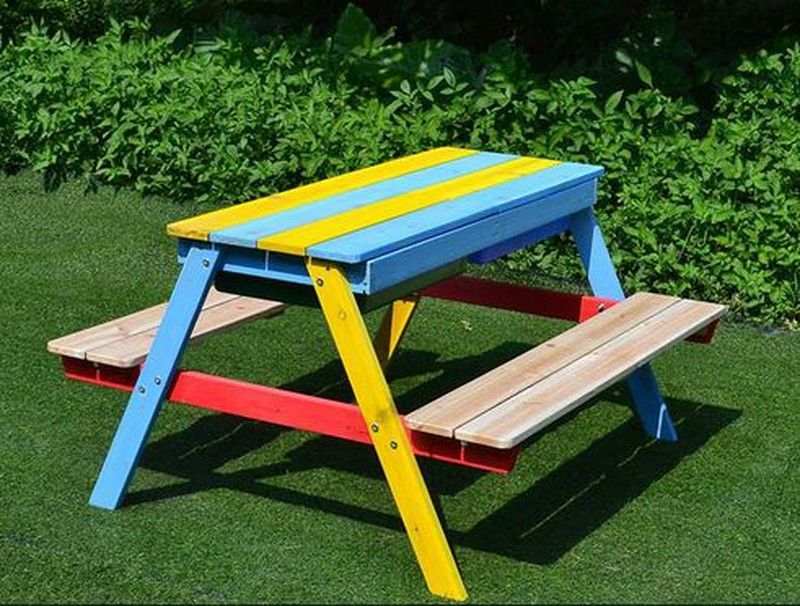 Mesa picnic para niños, diversión y juego al aire libre