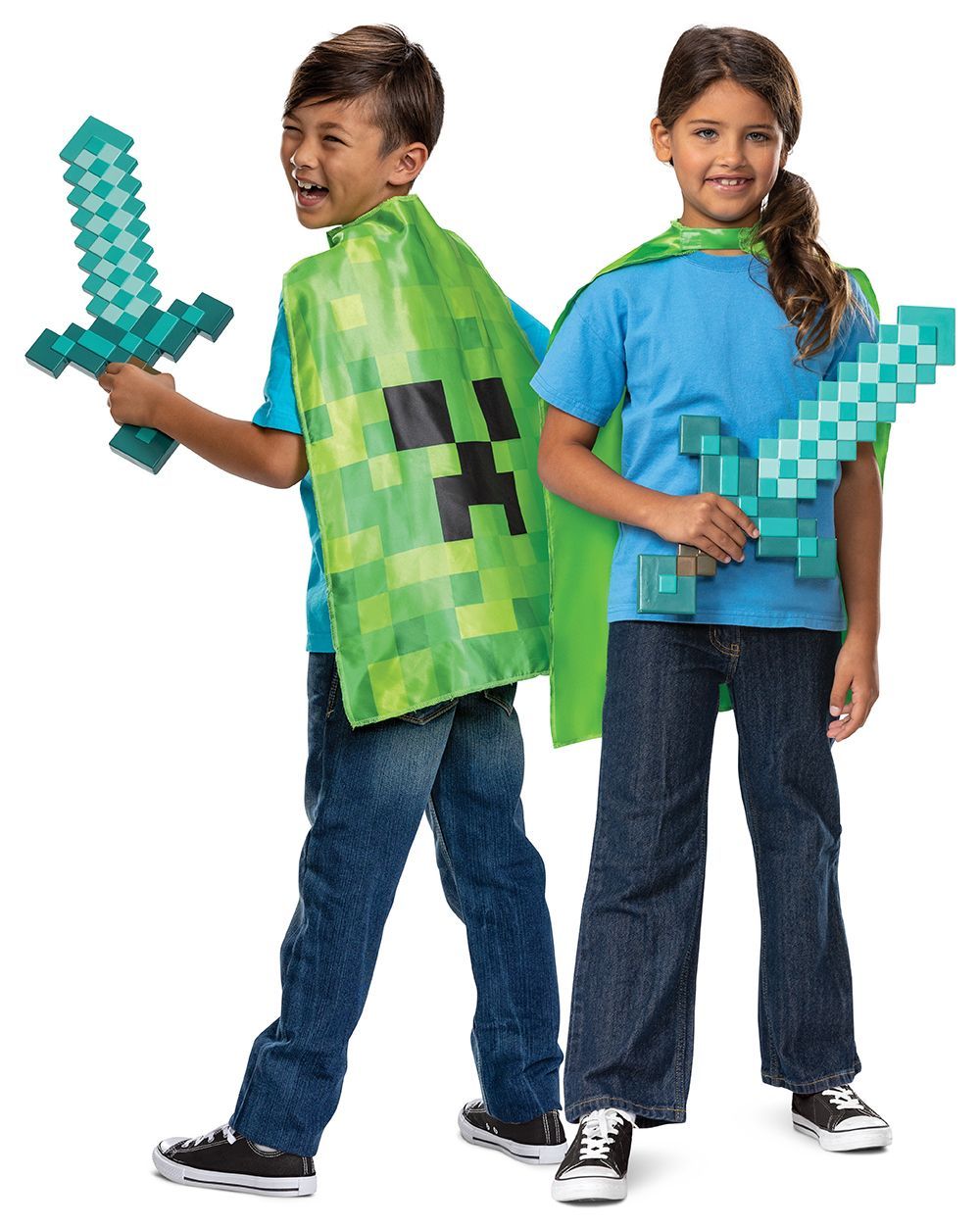 MINECRAFT SET DE PICO Y ESPADA yCAPA