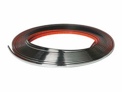 Moldura cromada adhesiva de 7mm x 8mtrs.