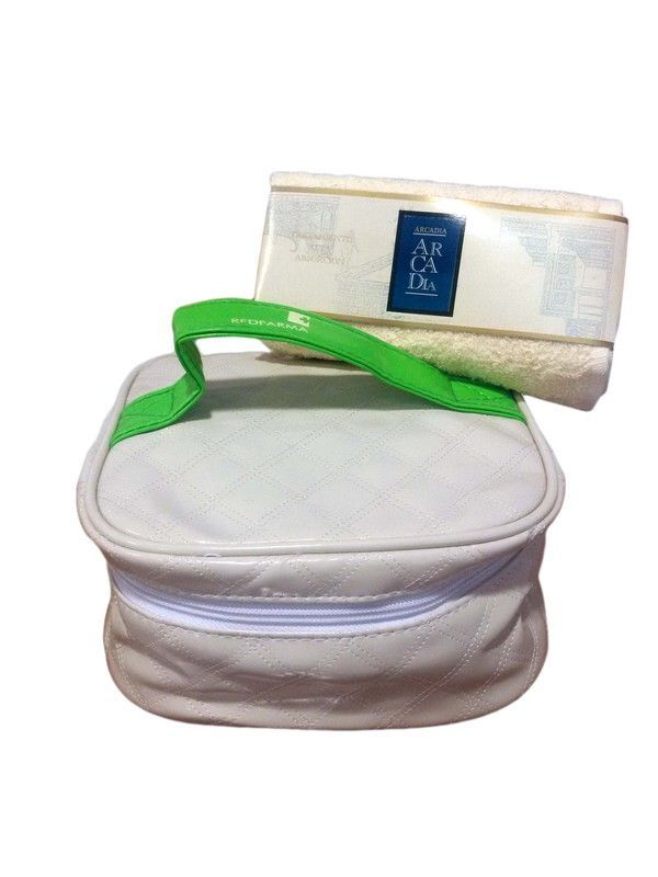 Neceser Redfarma + toalla