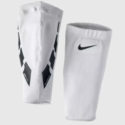 Nike guard lock elite