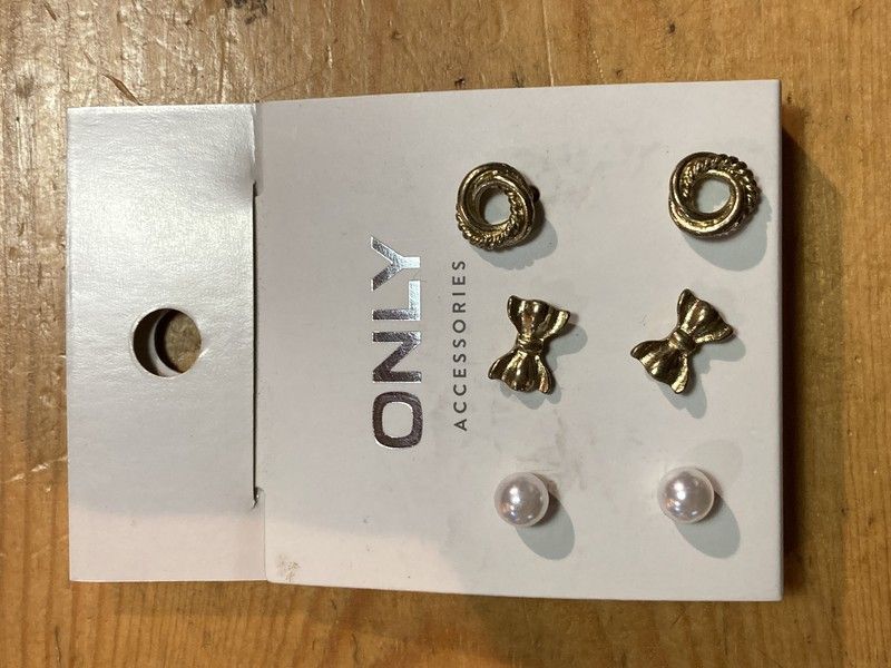 Pack pendientes (3 un.) Only Comb 1