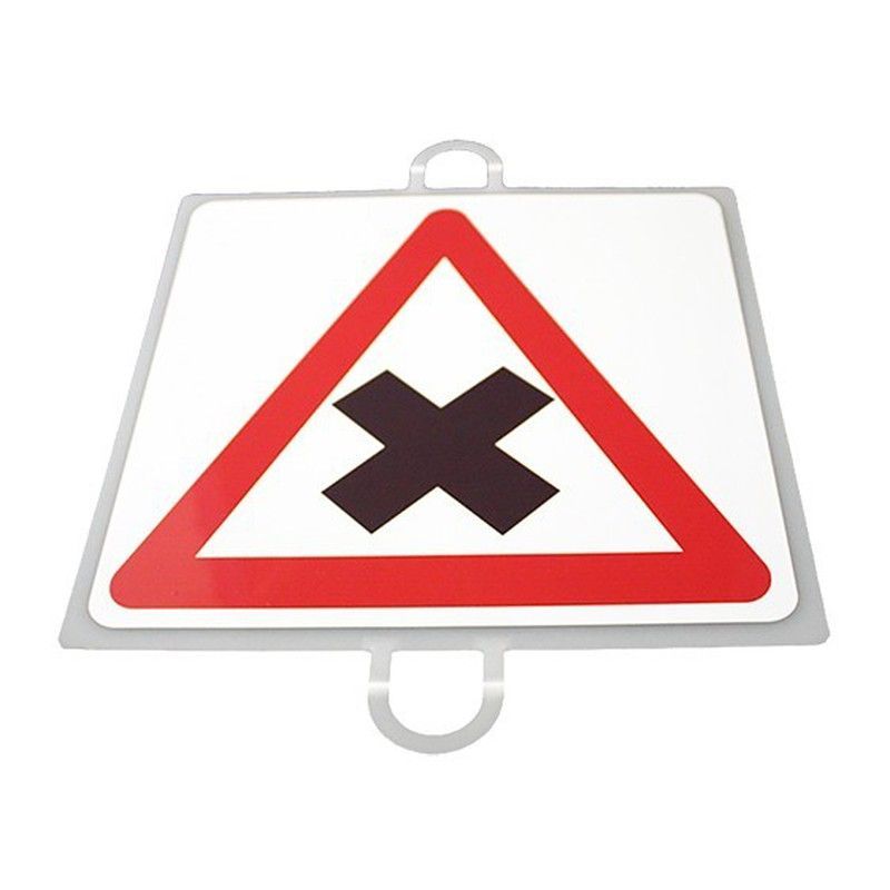 Panel de señalización de tráfico para picas. Intersección