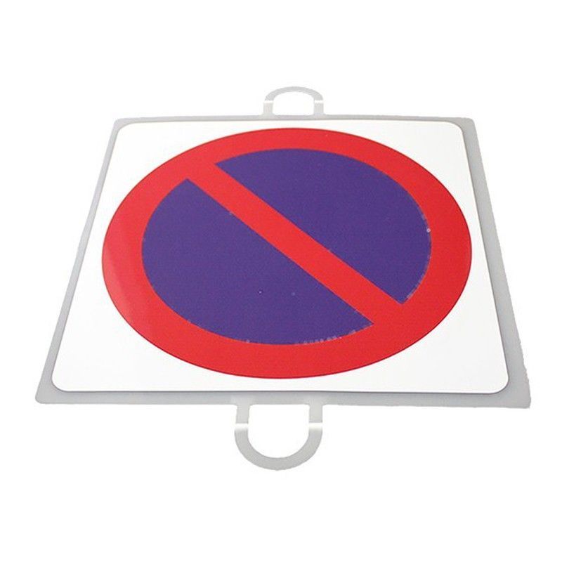 Panel de señalización de tráfico para picas. Prohibido aparcar