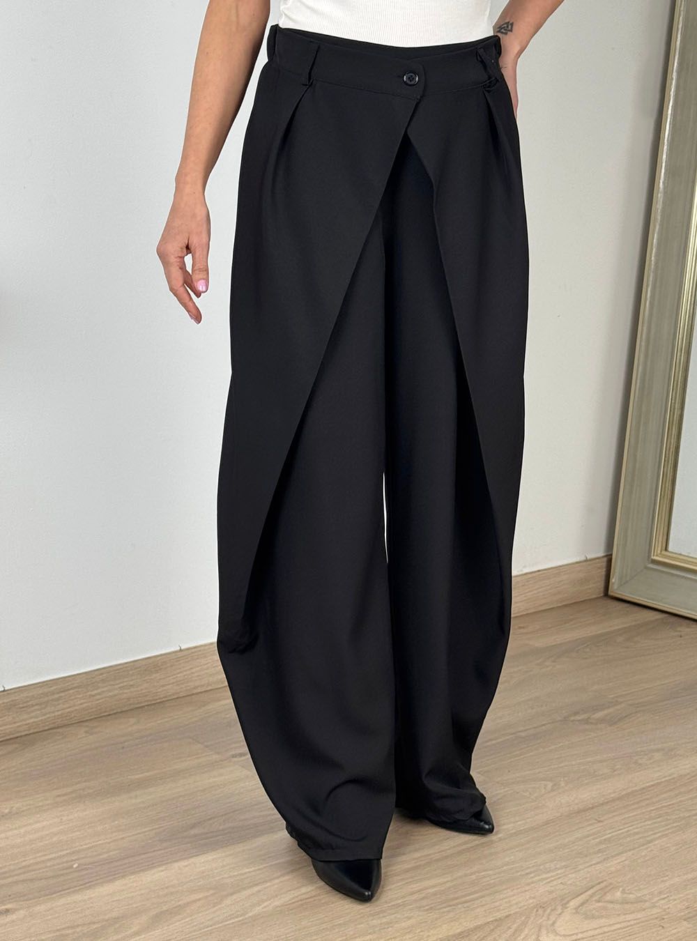 Pantalón doble solapa negro